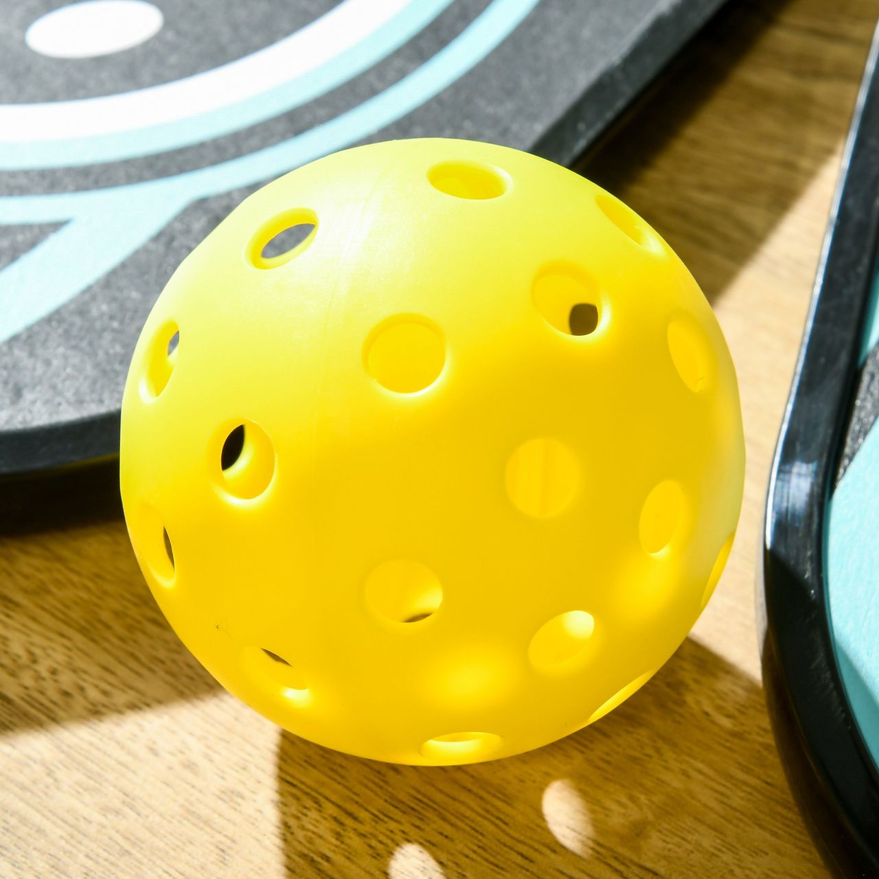 SPORTNOW SPORTNOW Pickleball Paddles Schläger Set Pickleball-Set mit 4 Schlägern 4 Bällen
