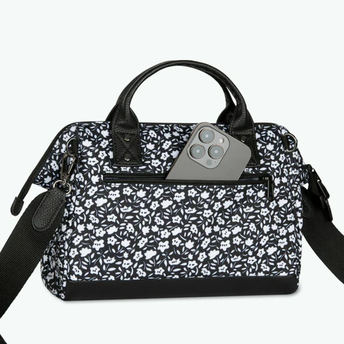 Crossbody Adventurer Catan black and white