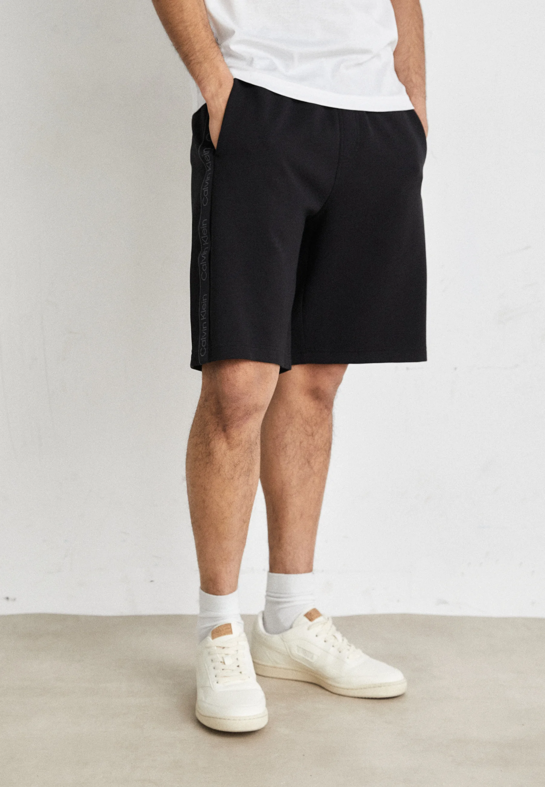 Pantalones deportivos con cinta con el logotipo de Calvin Klein