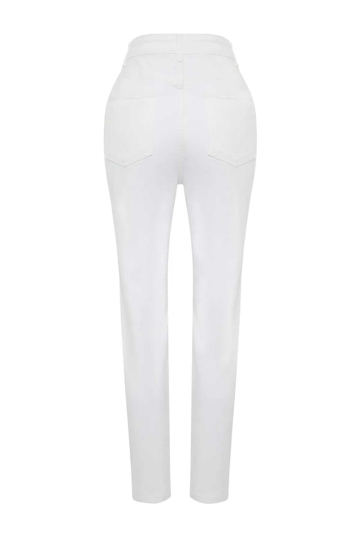 Trendyol Collection  Weiße, nachhaltigere Mom-Jeans mit hoher Taille TWOSS24JE00122