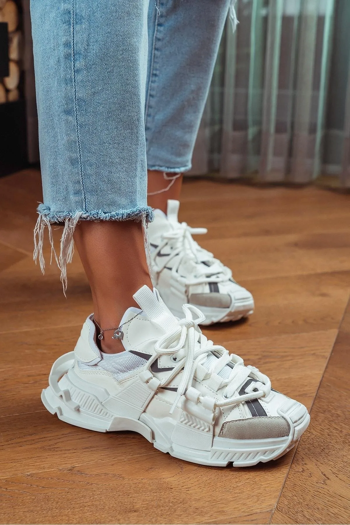 NİŞANTAŞI SHOES  Oslo Weiß Matte Spitze Detaillierte Damen-Sportschuhe mit dicker Sohle