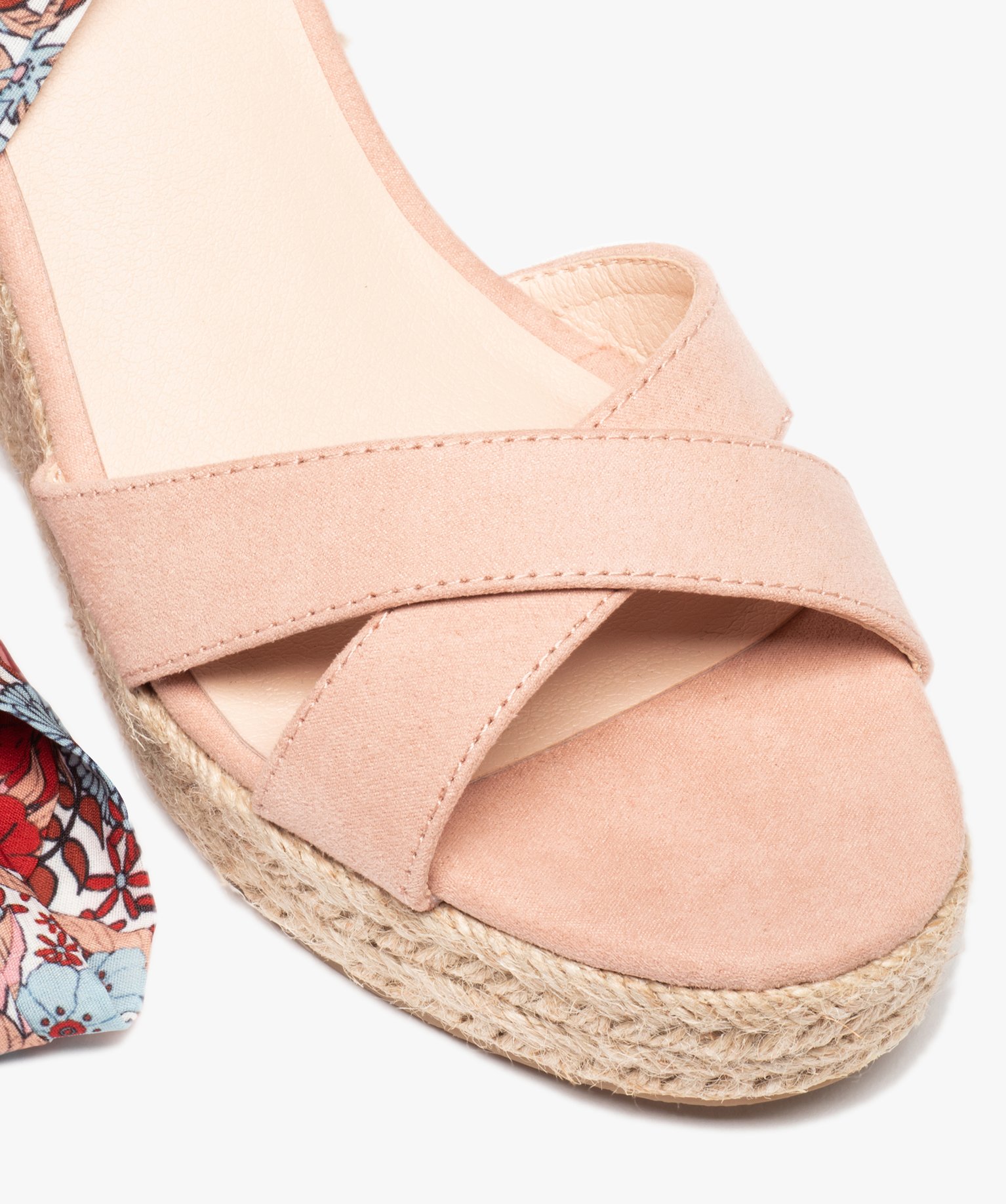 Sandales femme compensées en suédine et bride foulard rose | GEMO