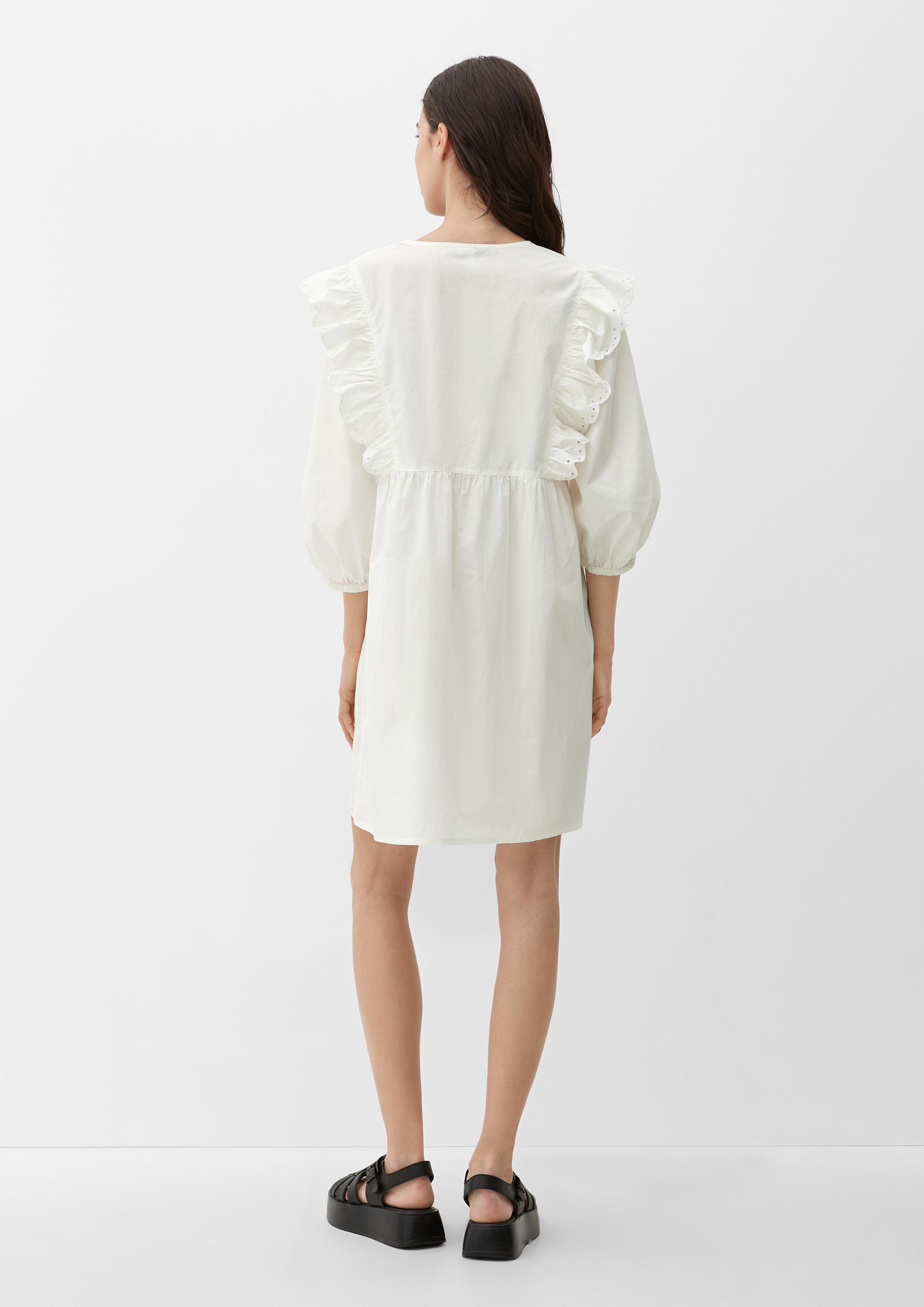 Kleid mit Lochstickerei  2125103-0200
