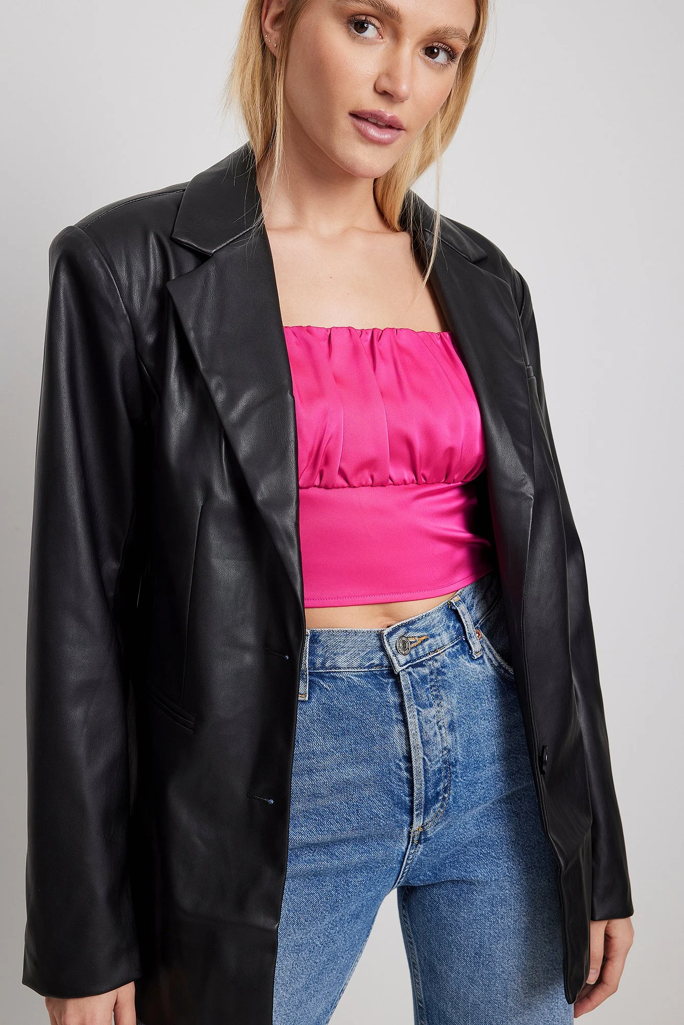 Strassbesetztes Satin-Top