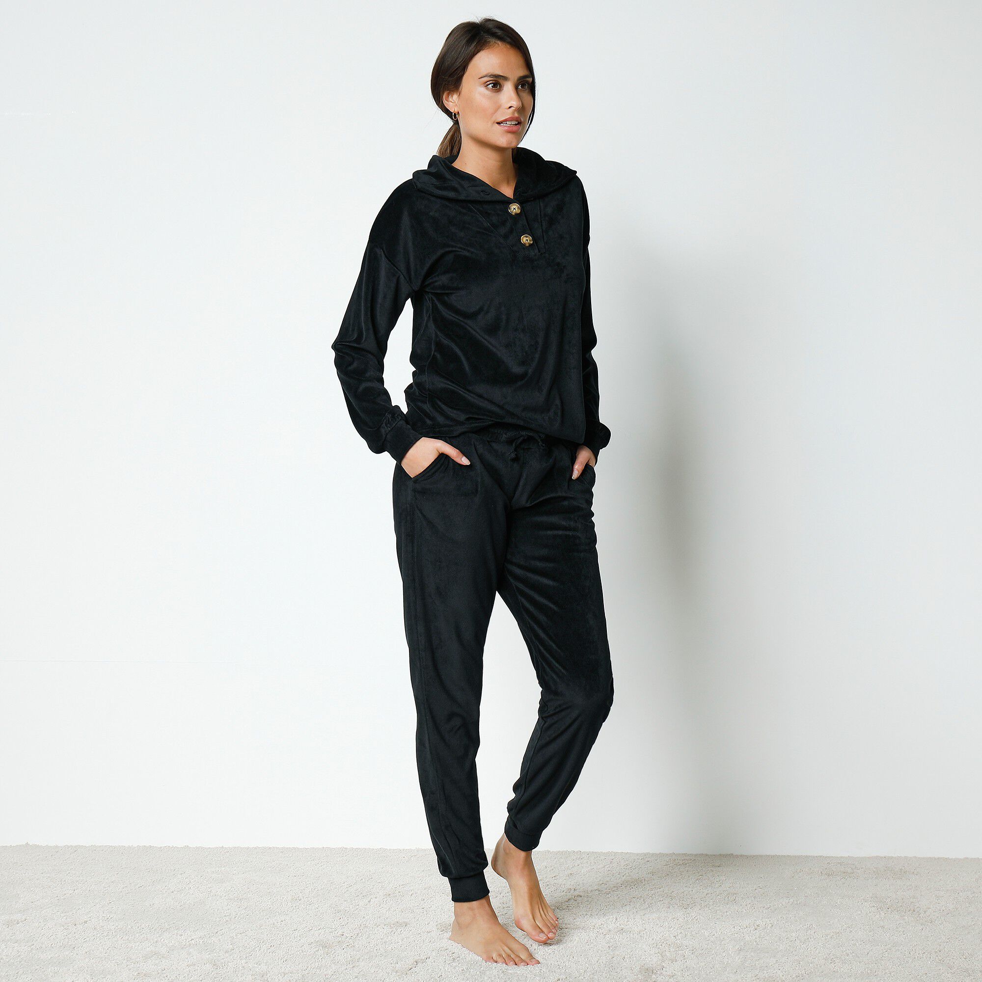 Pyjama velours stretch manches longues col boutonné