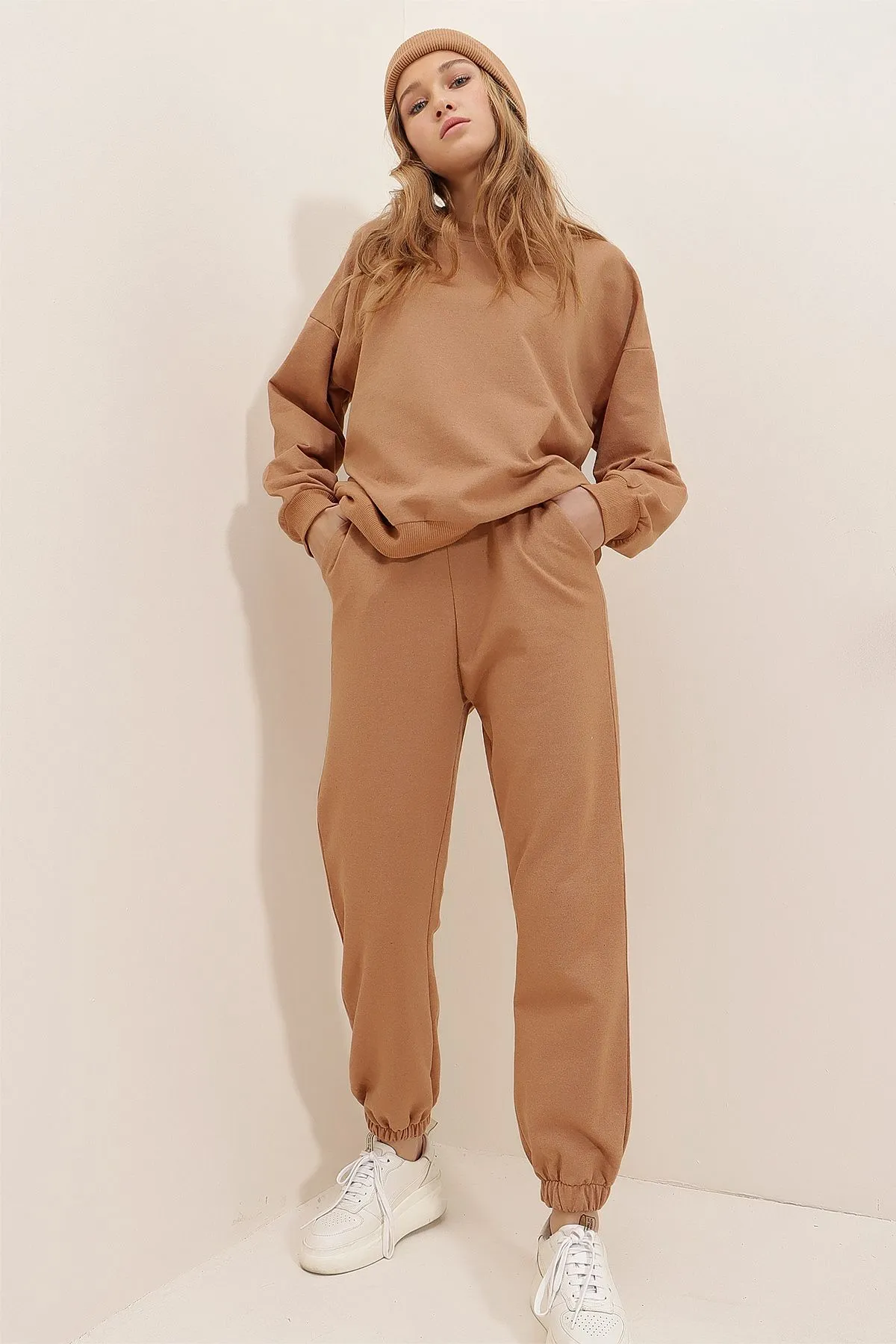 Trend Alaçatı Stili  Trainingsanzug - Beige - Regular Fit