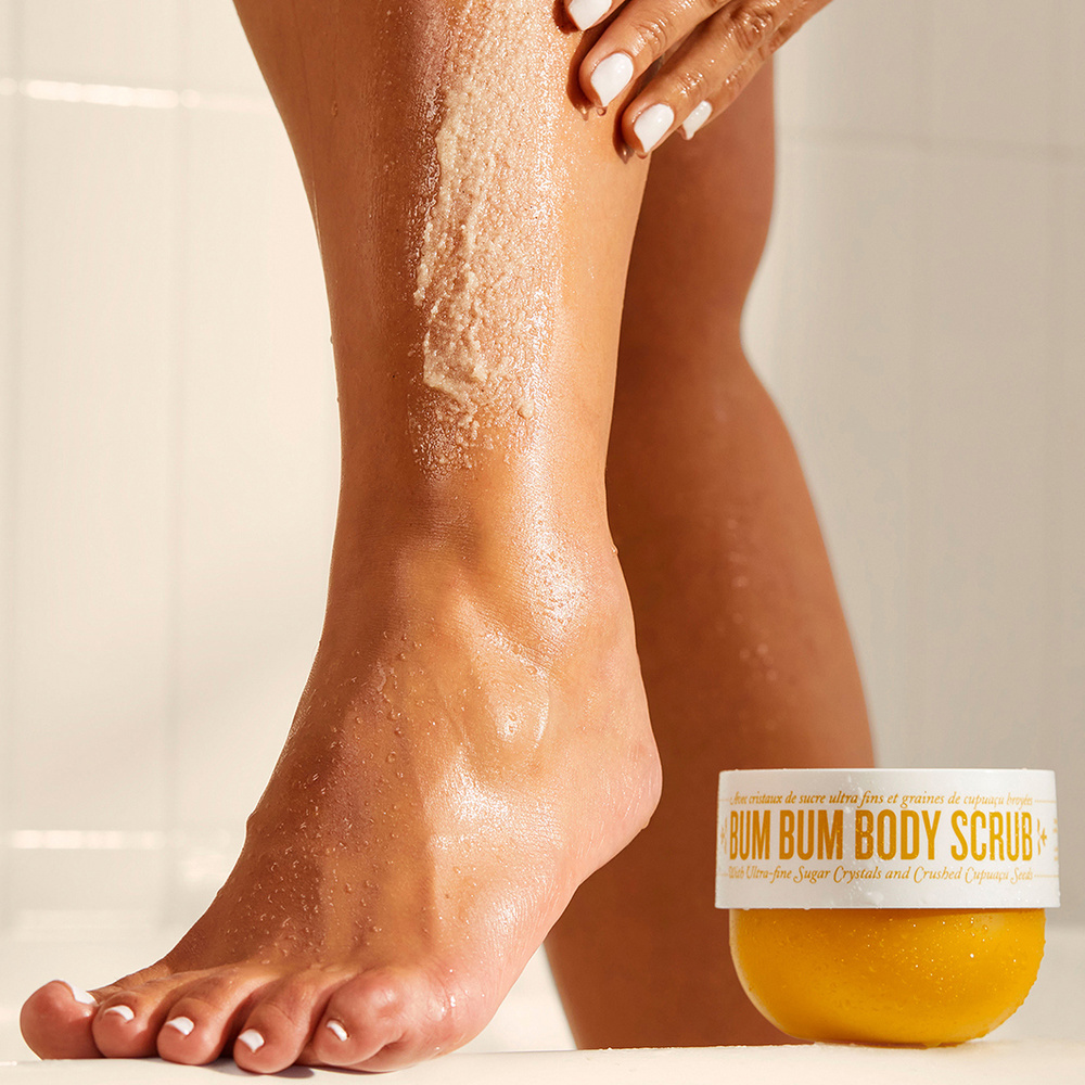 sol de janeiro Bum Bum Body Scrub Exfoliant corps