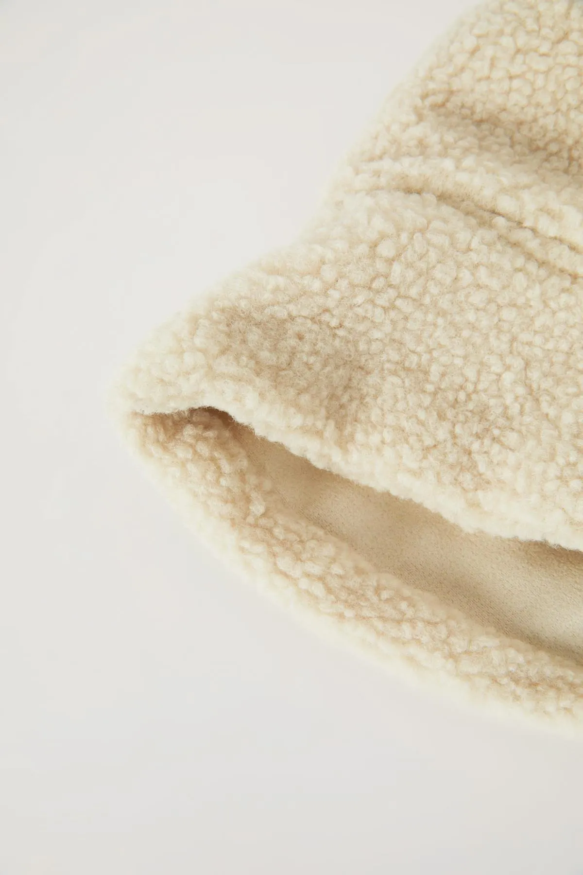 DeFacto  Wintermütze aus Wildleder für Damen