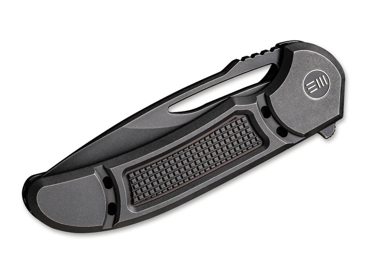 Minax Titan Black