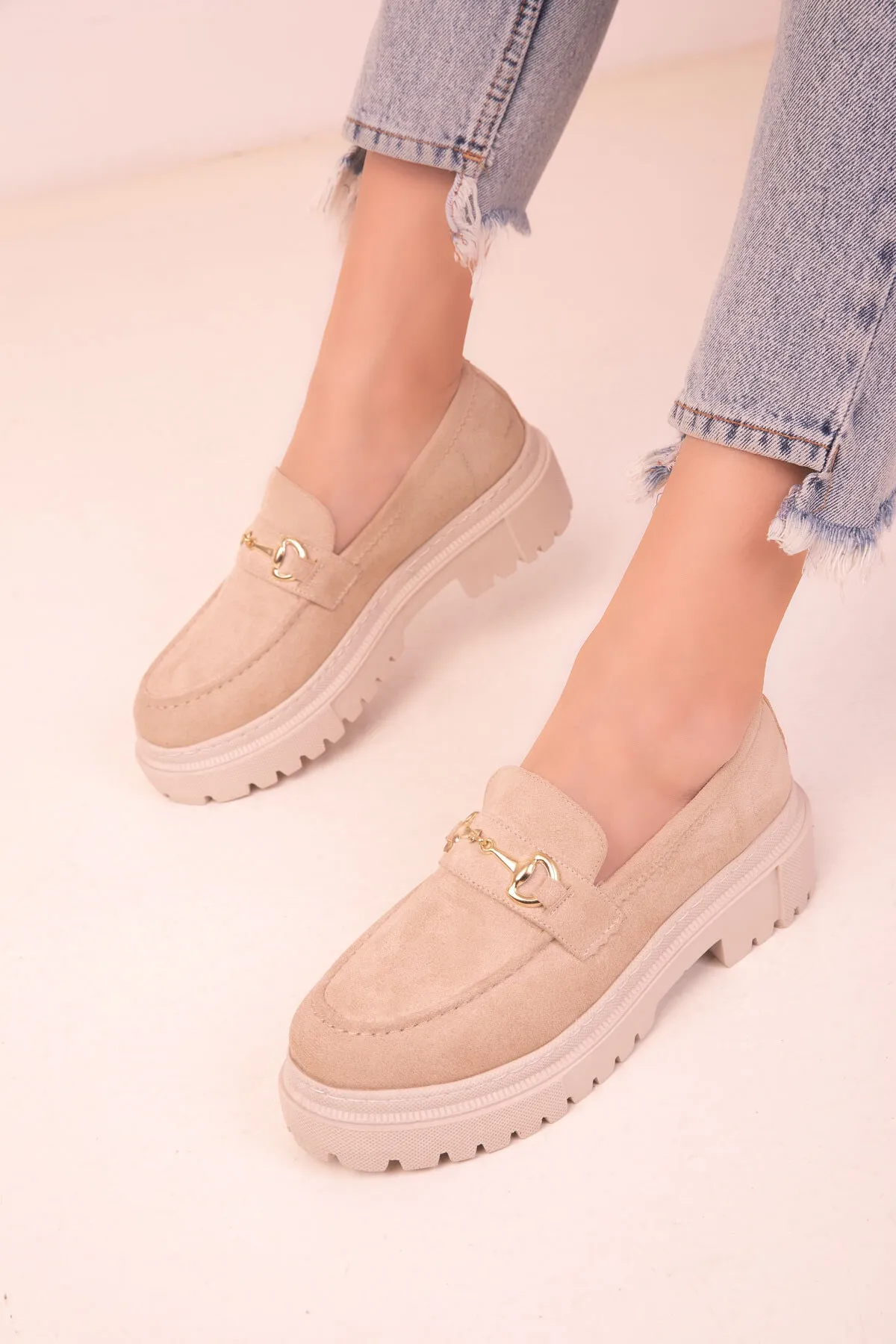 SOHO  Beige Wildleder Damen Freizeitschuhe 17542