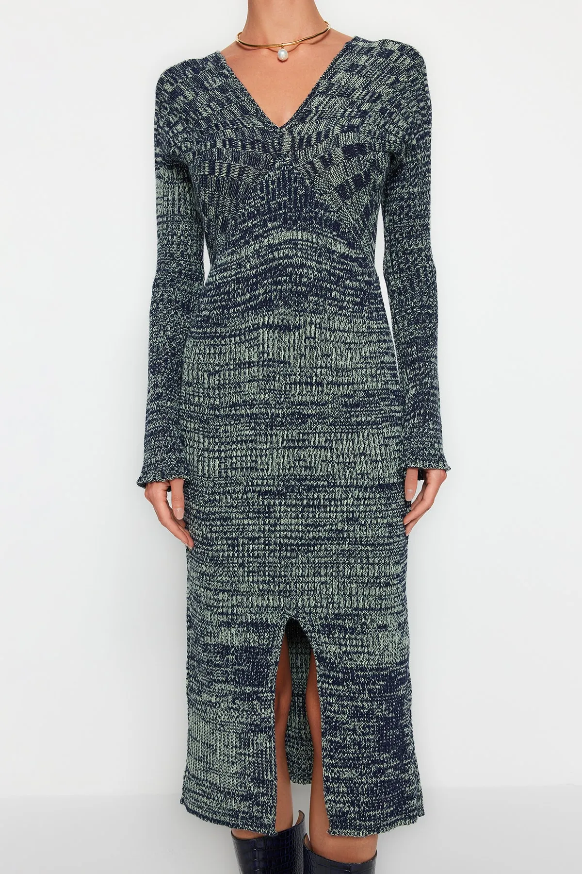 Trendyol Collection  Grünes Midi-Strickkleid mit Farbverlauf TWOAW24EL00016