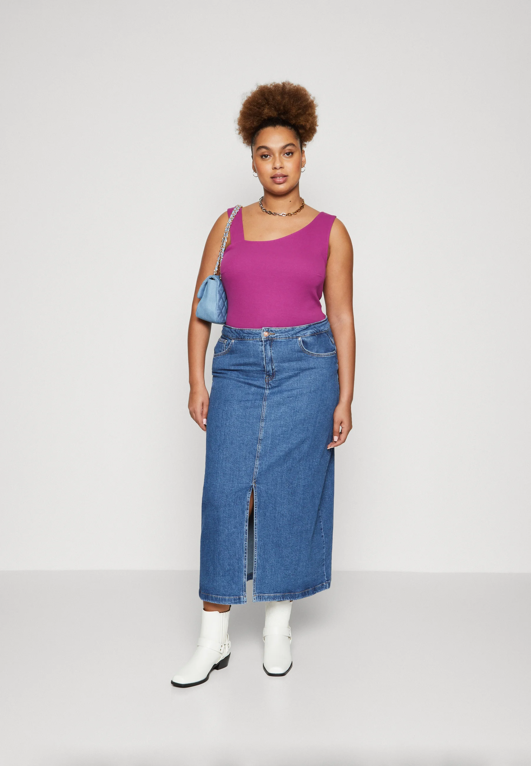 ONLY Carmakoma CARVERA SLIT SKIRT - Falda vaquera