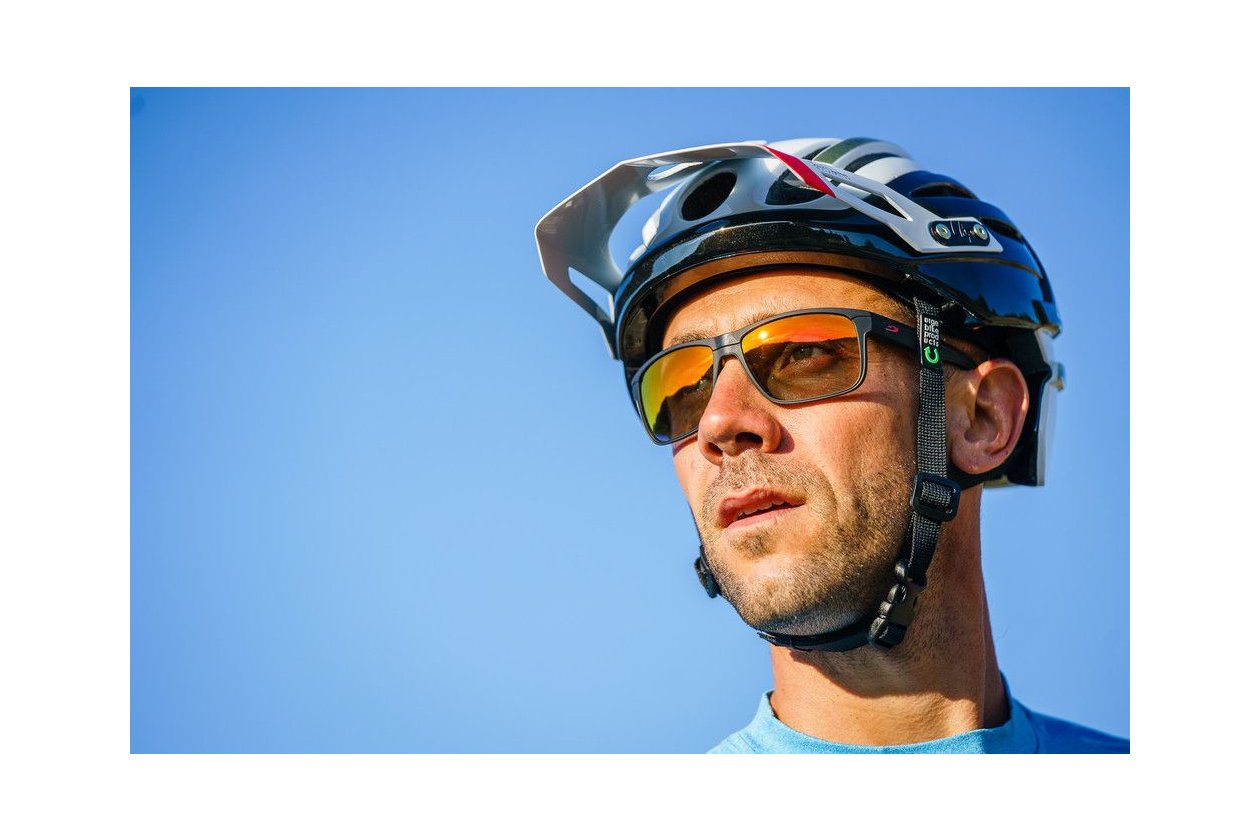 Julbo Renegade Schw / Rot - Multilayer Rot