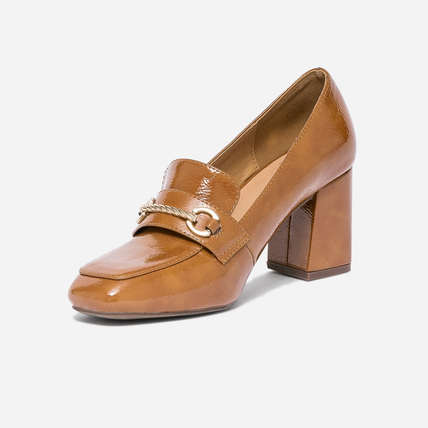 Mocassin à talon camel verni