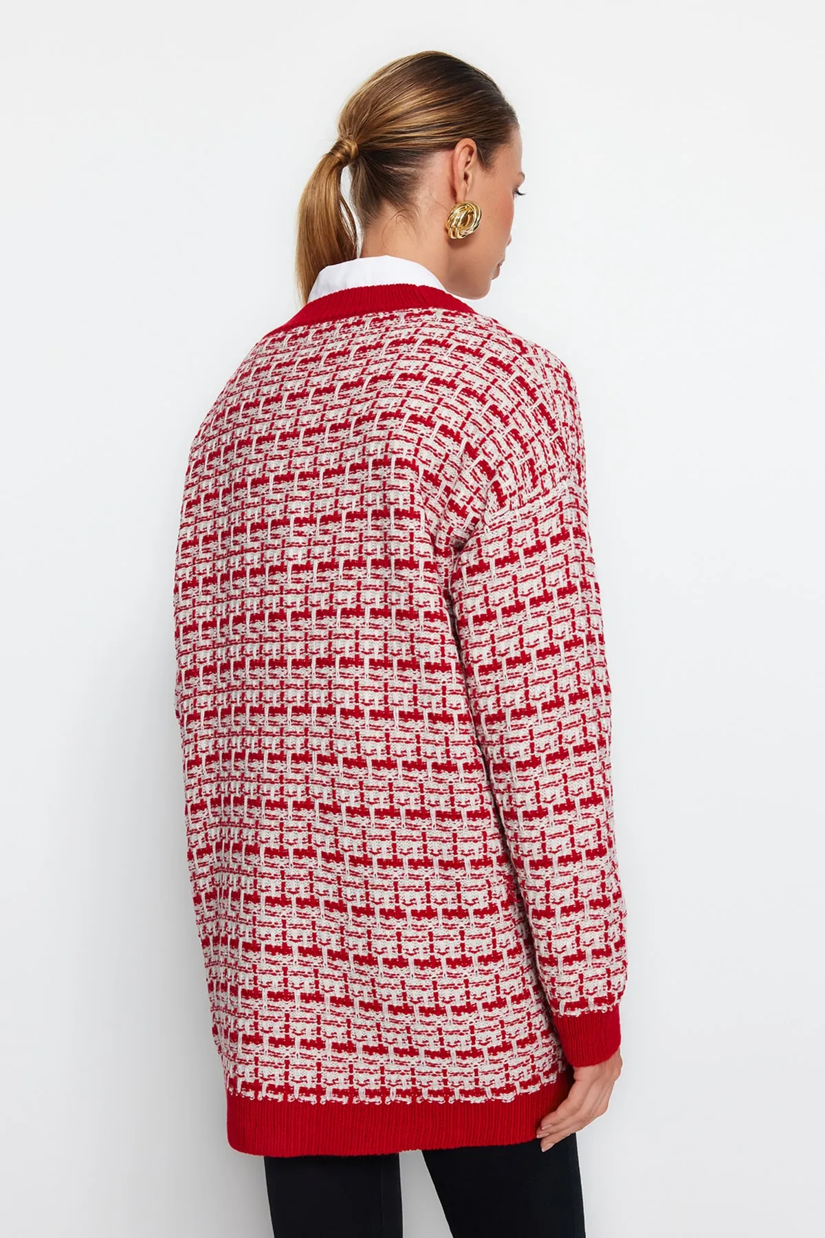 Trendyol Collection  Roter, weit geschnittener Strickcardigan in Tweed-Optik mit Glitzer TWOAW21HI0250