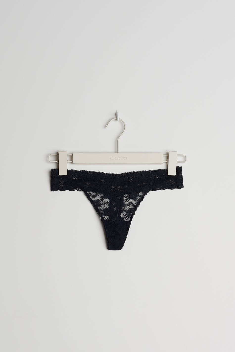 Lana string
