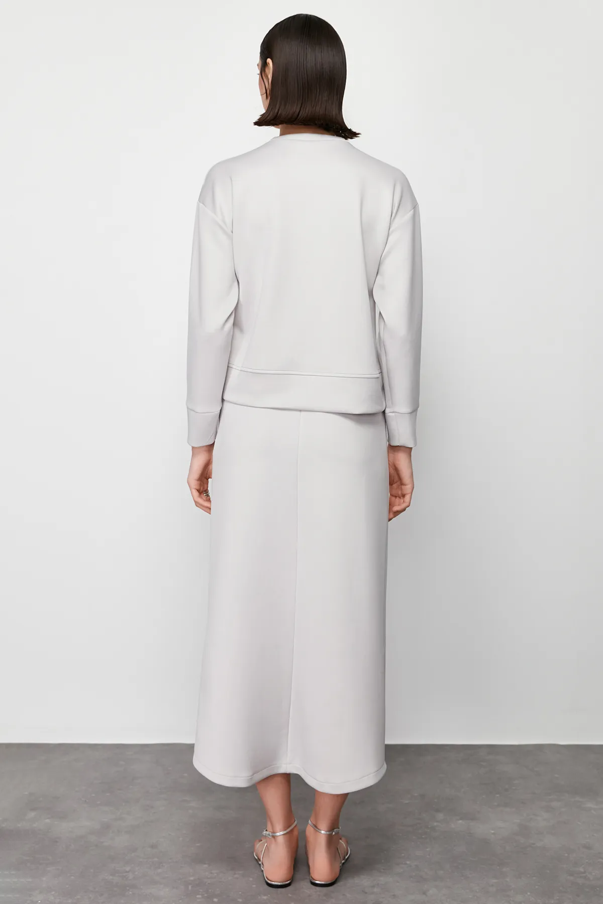 Trendyol Modest  Graues Taucher-/Scuba-Sweatrock-Set mit schlichtem Strick TCTSS24US00039