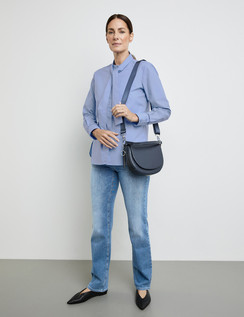 Kleine Handtasche mit Schulterriemen