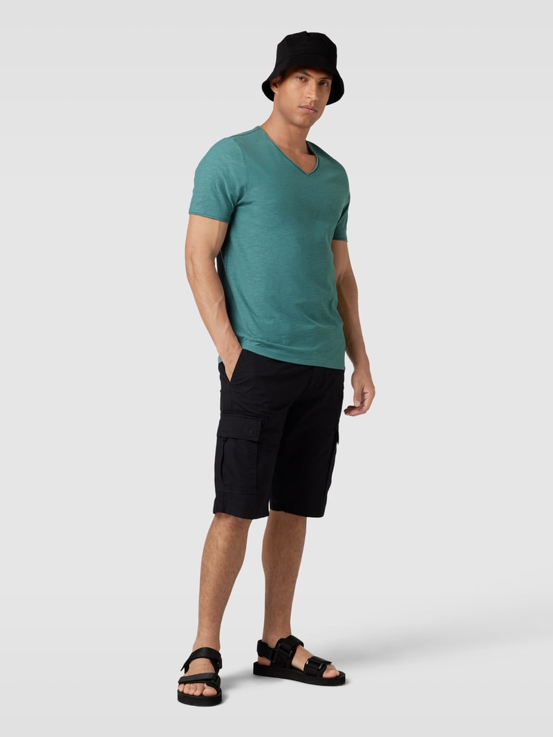 Regular Fit T-Shirt aus Baumwolle mit V-Ausschnitt in neon blau