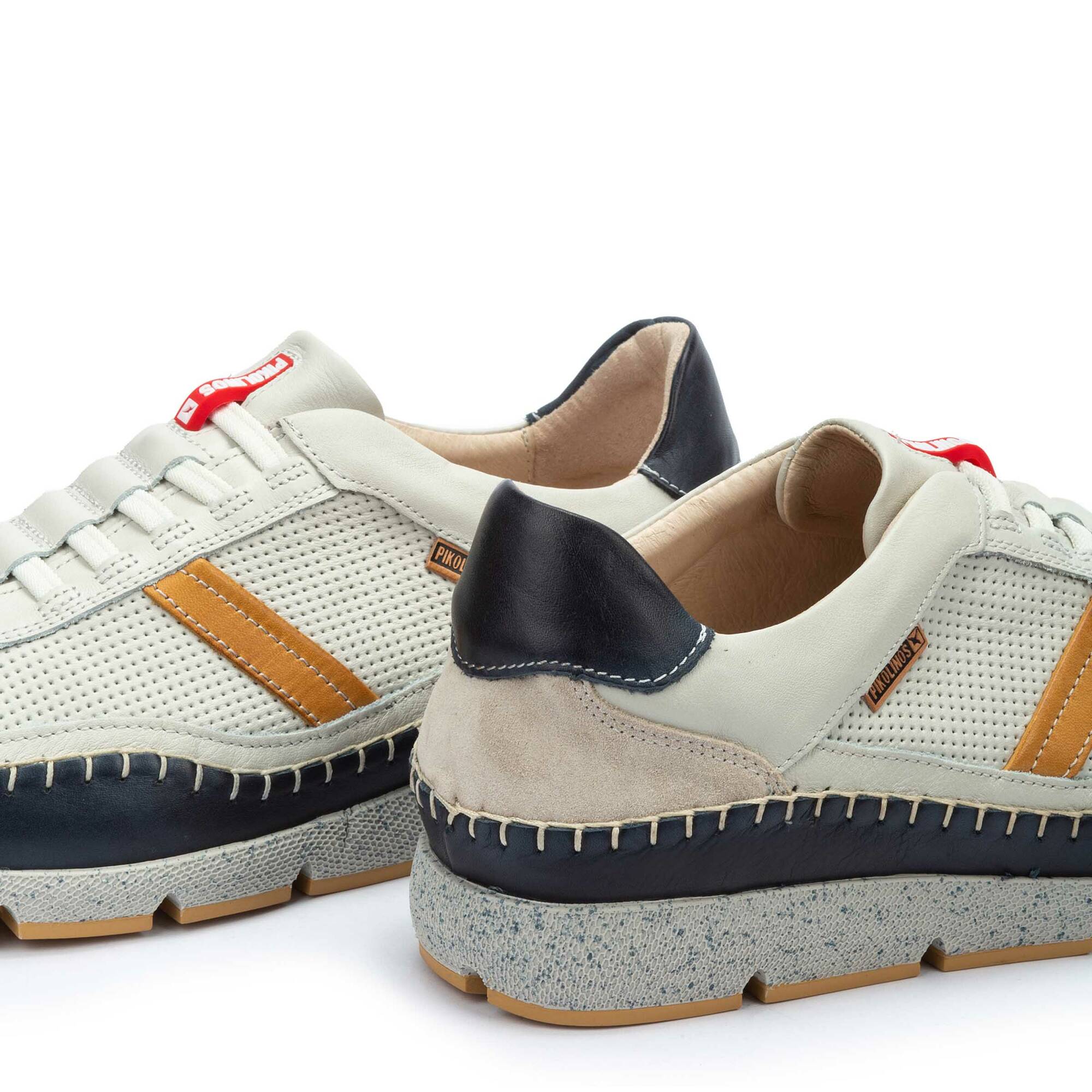 Buty sportowe męskie z gumką - PIANKA