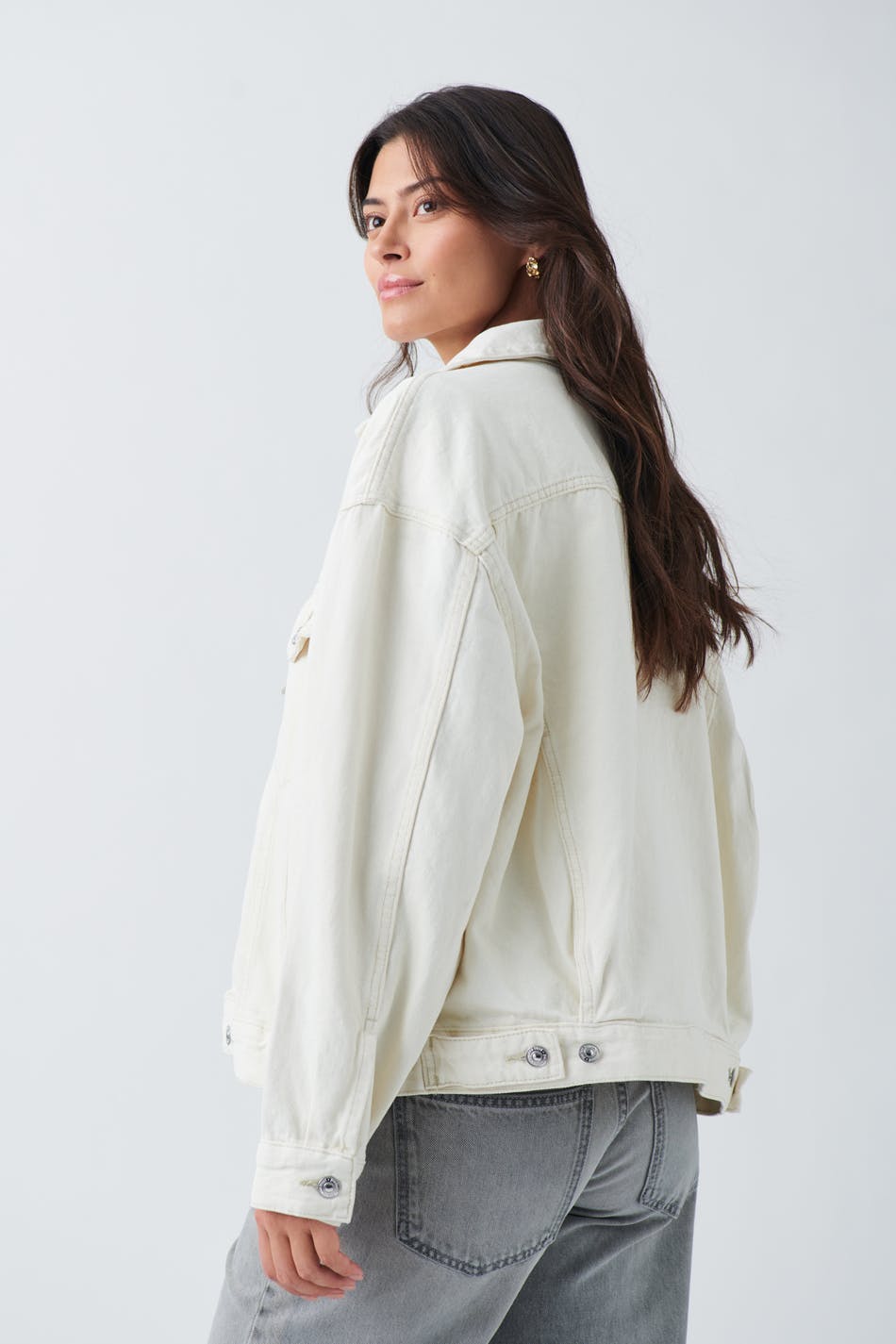 Loose denim jacket