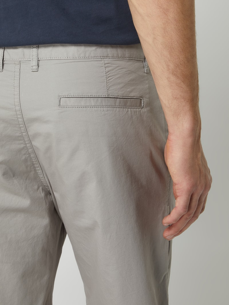 Chino-Shorts aus Baumwolle in hellgrau