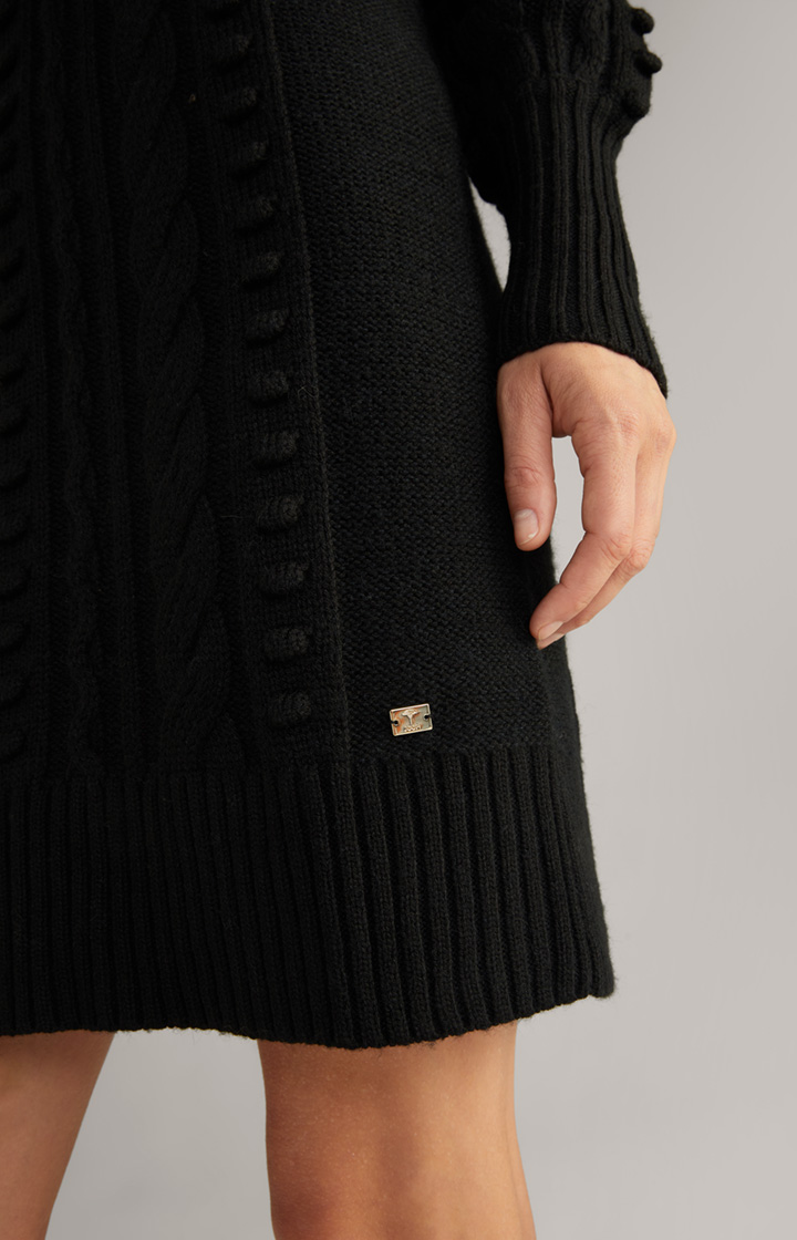 Strickkleid in Schwarz