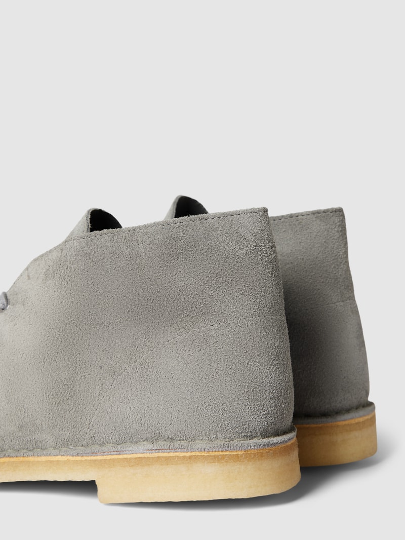 Desert Boots aus Wildleder Modell 'DESERT BOOT' in hellgrau