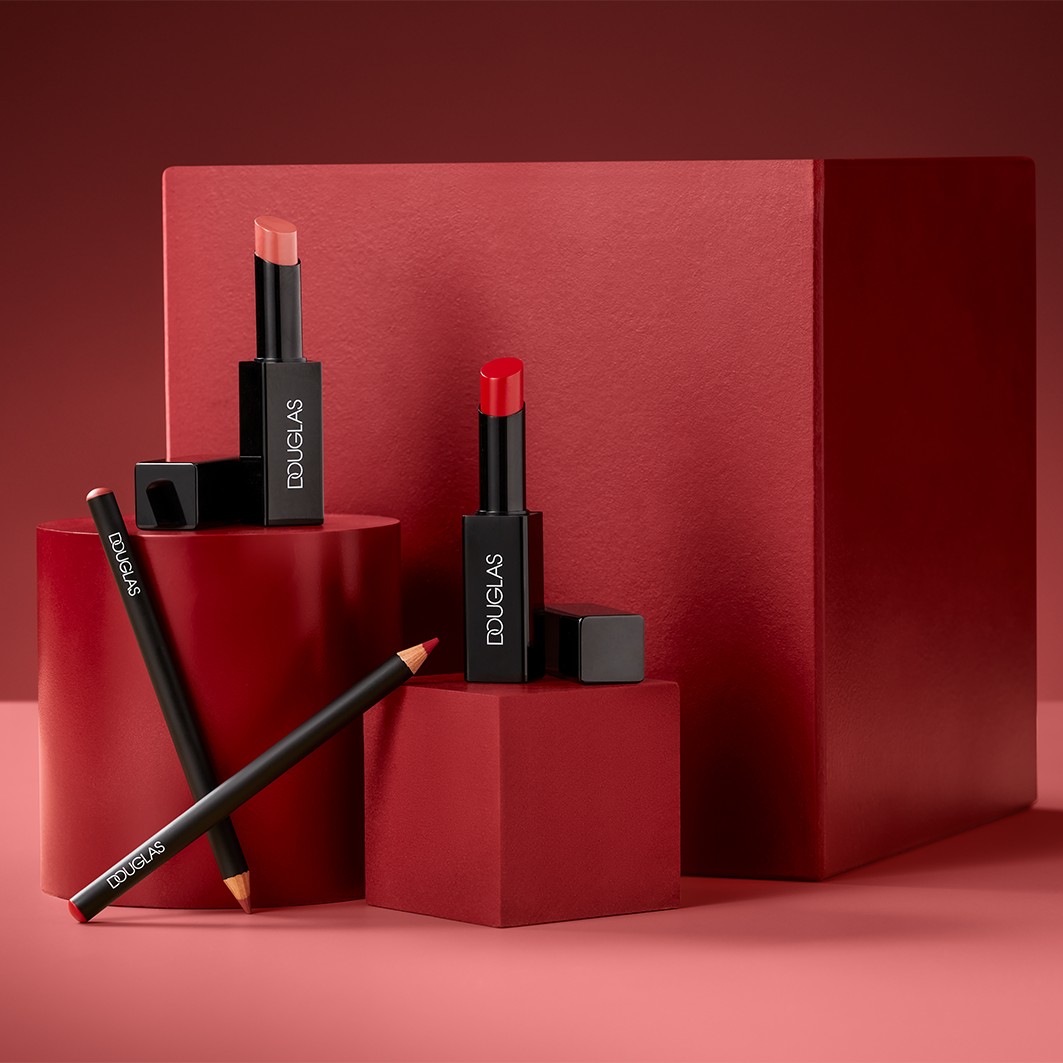 Lipstick Shine + Care