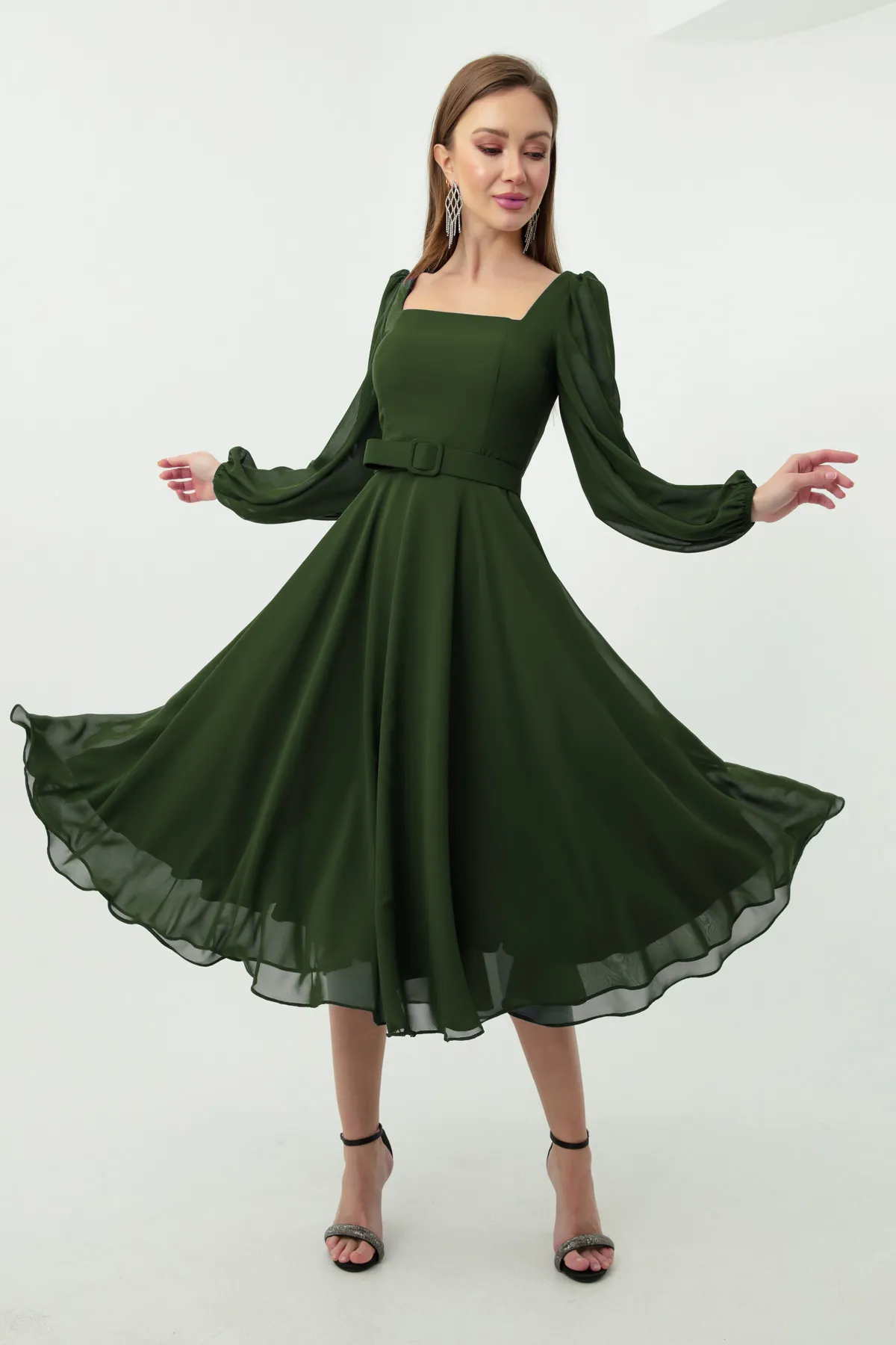 Lafaba  Khakifarbenes Abendkleid aus Midi-Chiffon mit quadratischem Kragen und Gürtel für Damen