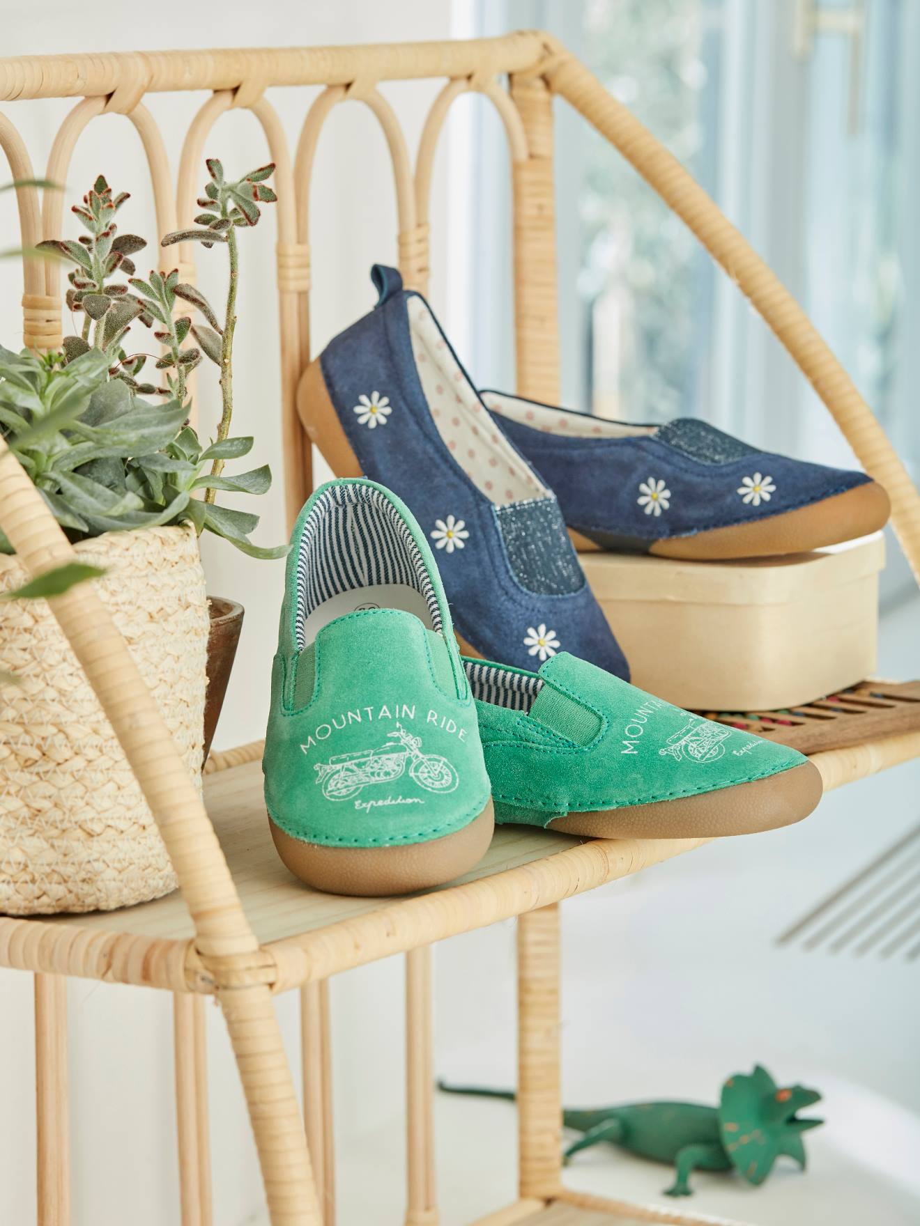 Chaussons élastiqués garçon en cuir vert