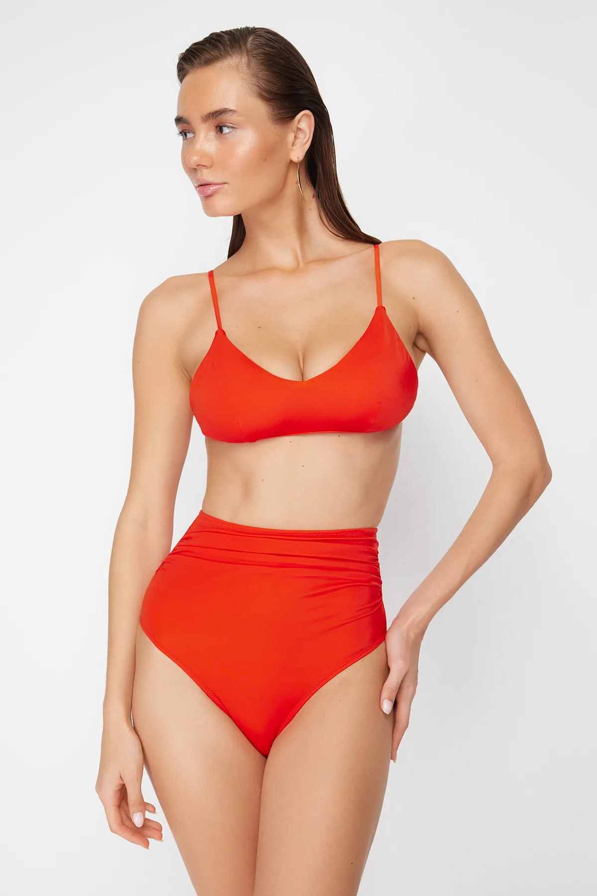 Trendyol Collection  Red Recovery Hipster-Bikinihose mit hoher Taille TBESS20BA0018