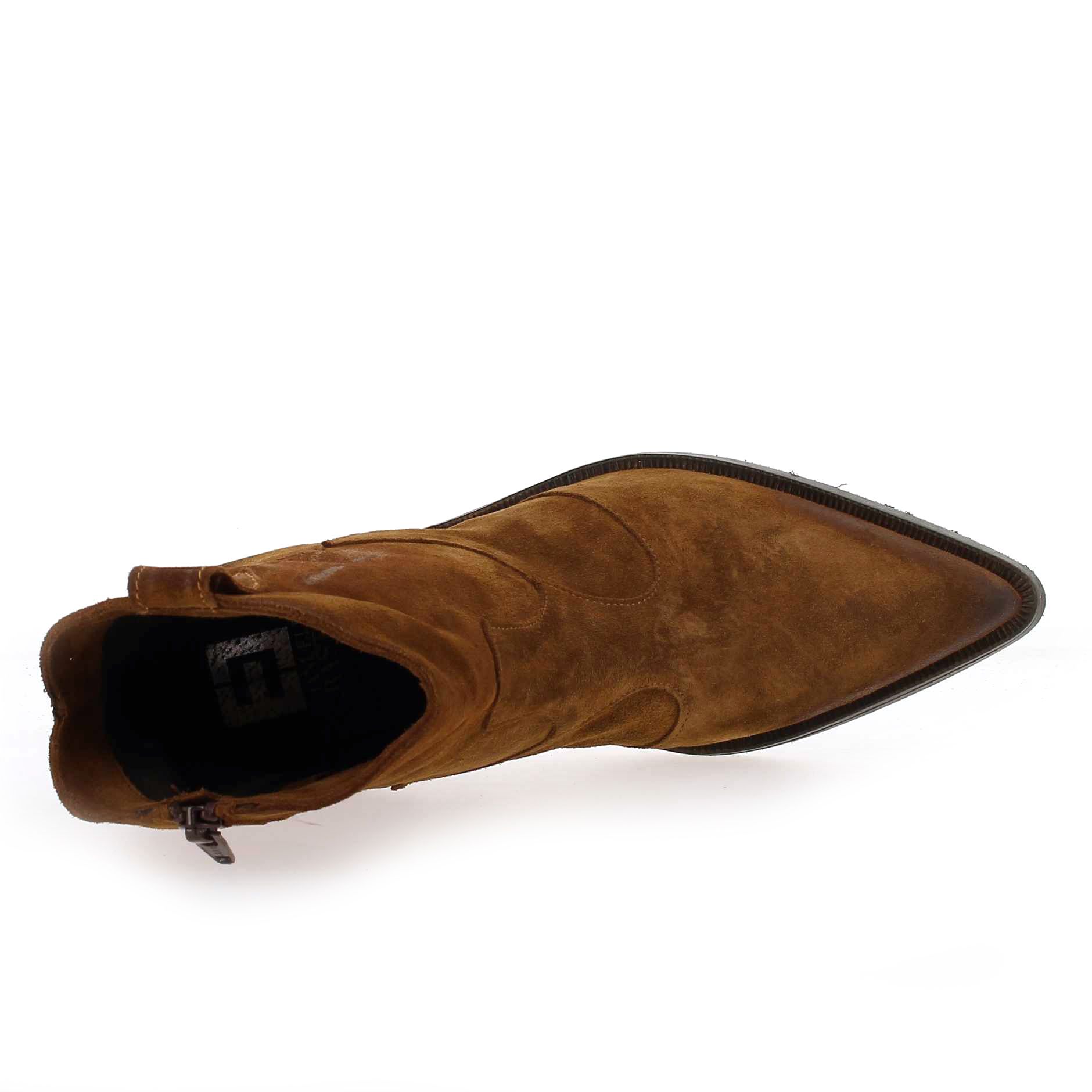 Emanuele Crasto   5023 - Camel