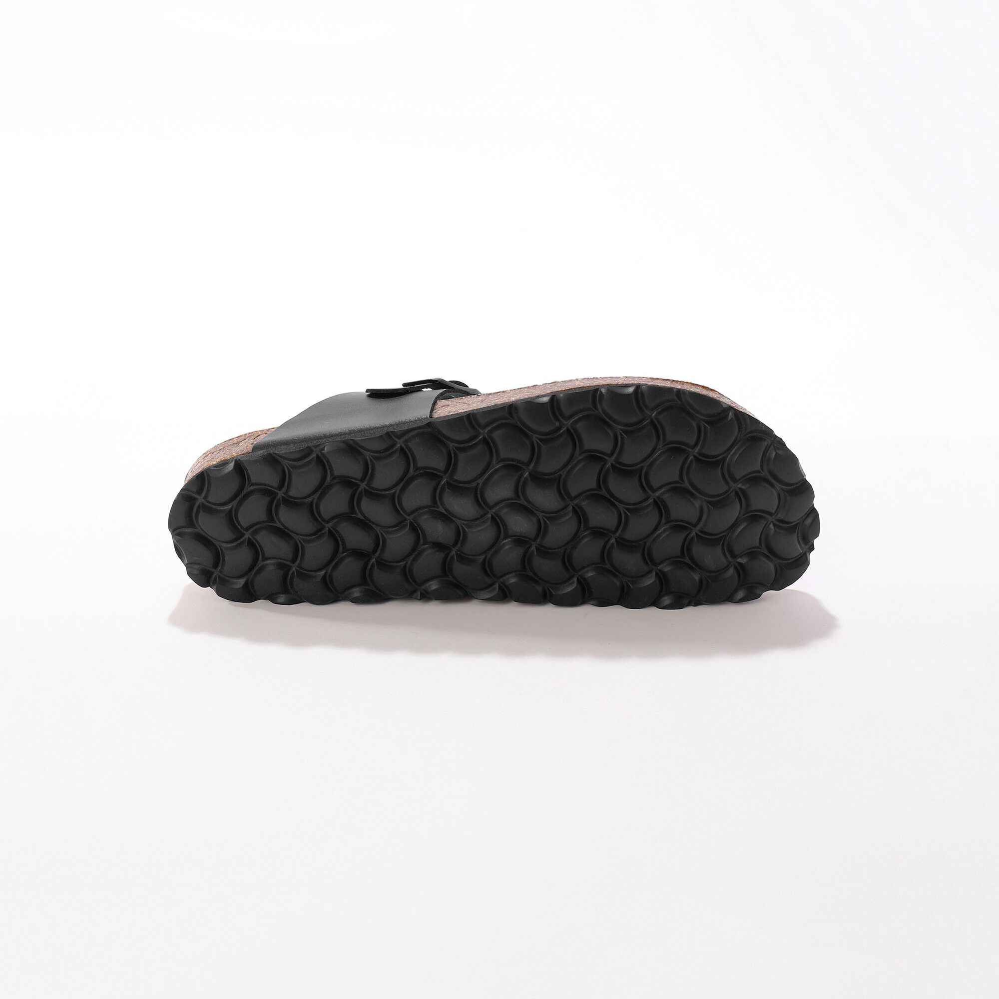 Sandales entredoigts cuir à boucle réglable