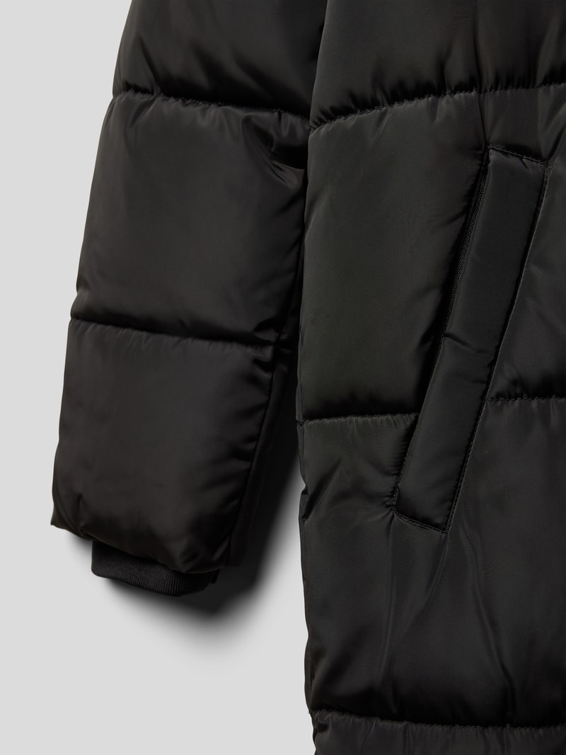 Mantel mit Eingrifftaschen Modell 'Malti' in schwarz