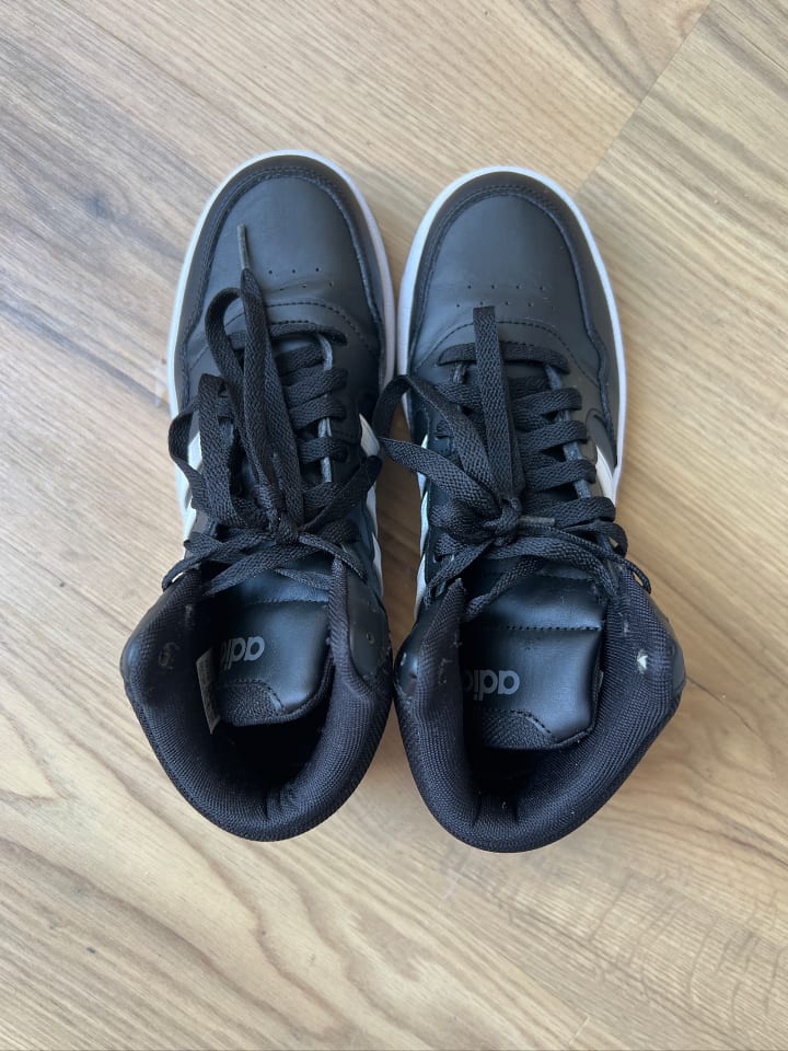 adidas Trainingsschuhe 
