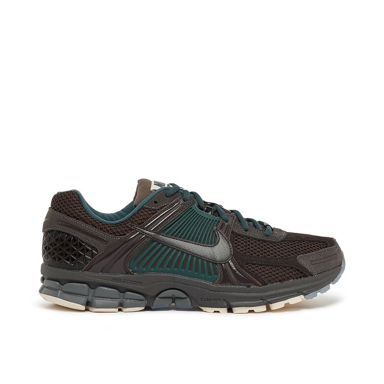 NIKE Wmns Zoom Vomero 5 