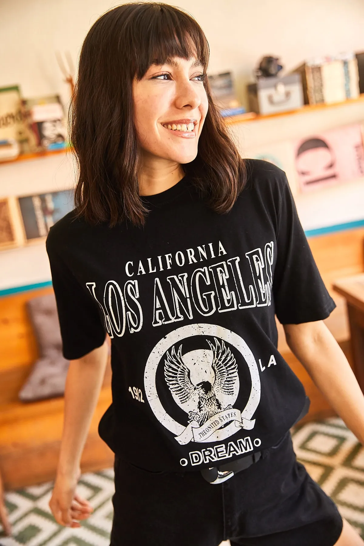 Olalook  Schwarzes Freizeit-T-Shirt mit L.A.-Print für Damen TSH-19000503