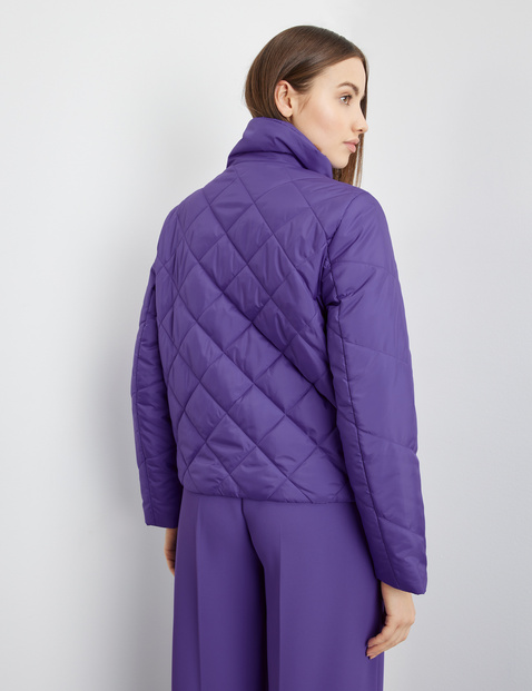 Steppjacke mit Flechtoptik