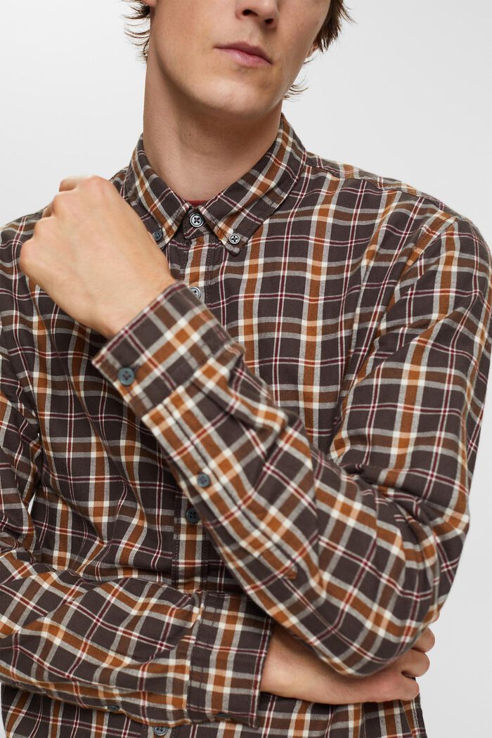 Button-Down-Hemd mit Karos
