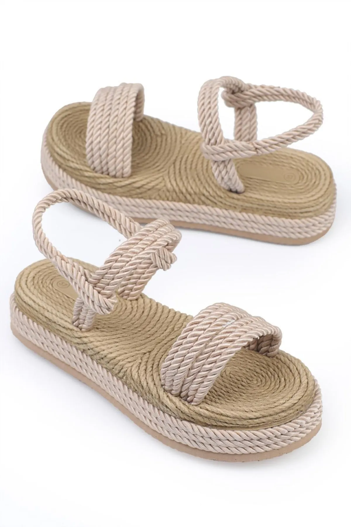 Capone Outfitters  Capone Wedge Heel Stringed Skin Damenhausschuhe