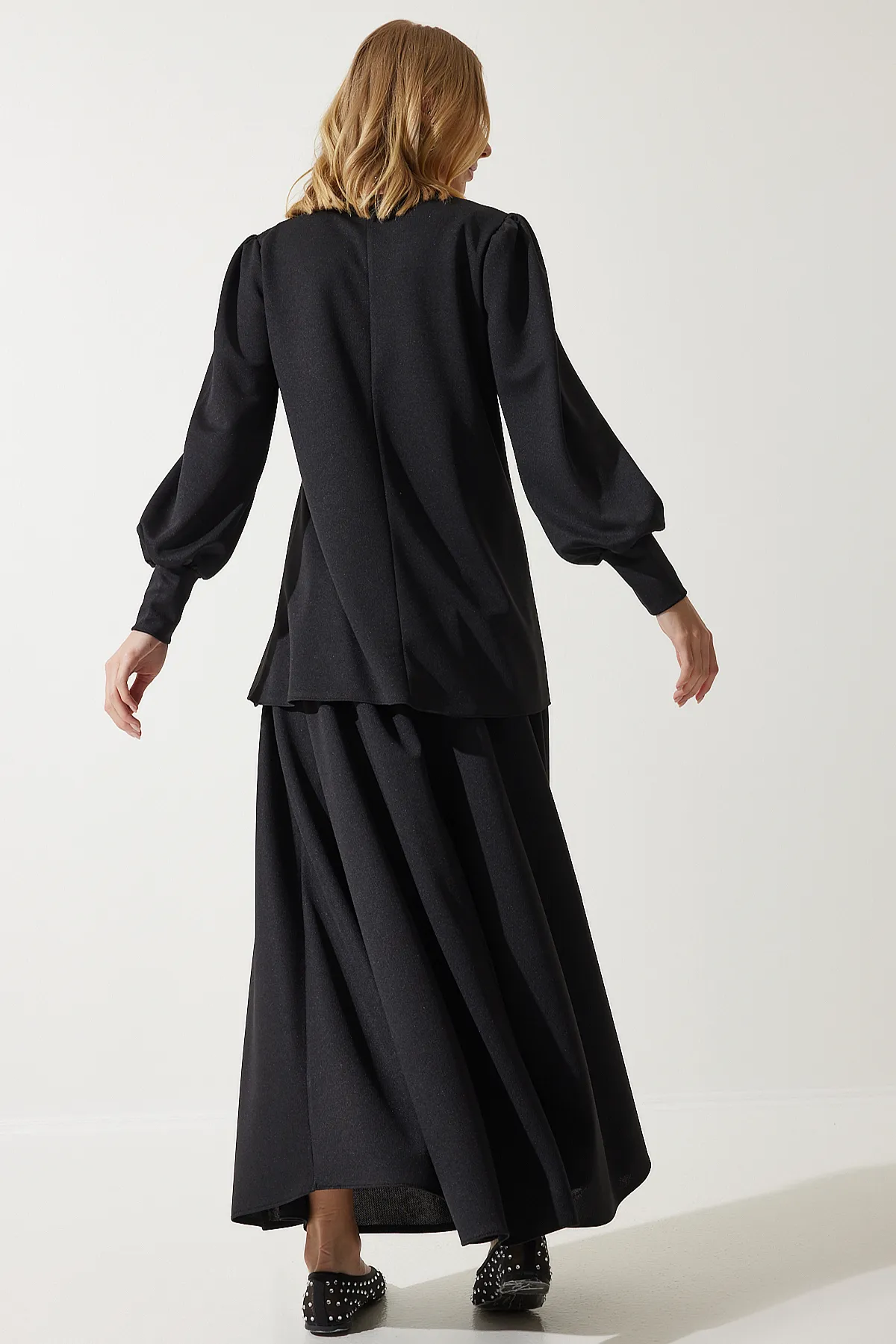 Happiness İstanbul  Schwarzes Strickset mit Tunikarock für Damen DD01317