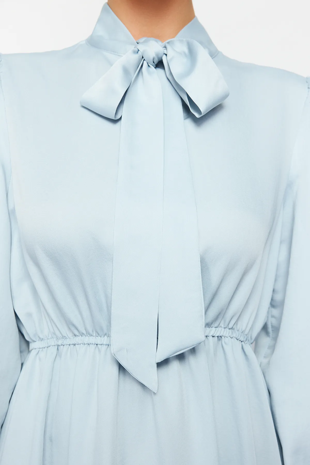 Trendyol Modest  Hellblaues, gerade gewebtes Kleid mit Kragen und Bindeband TCTSS24EB00136