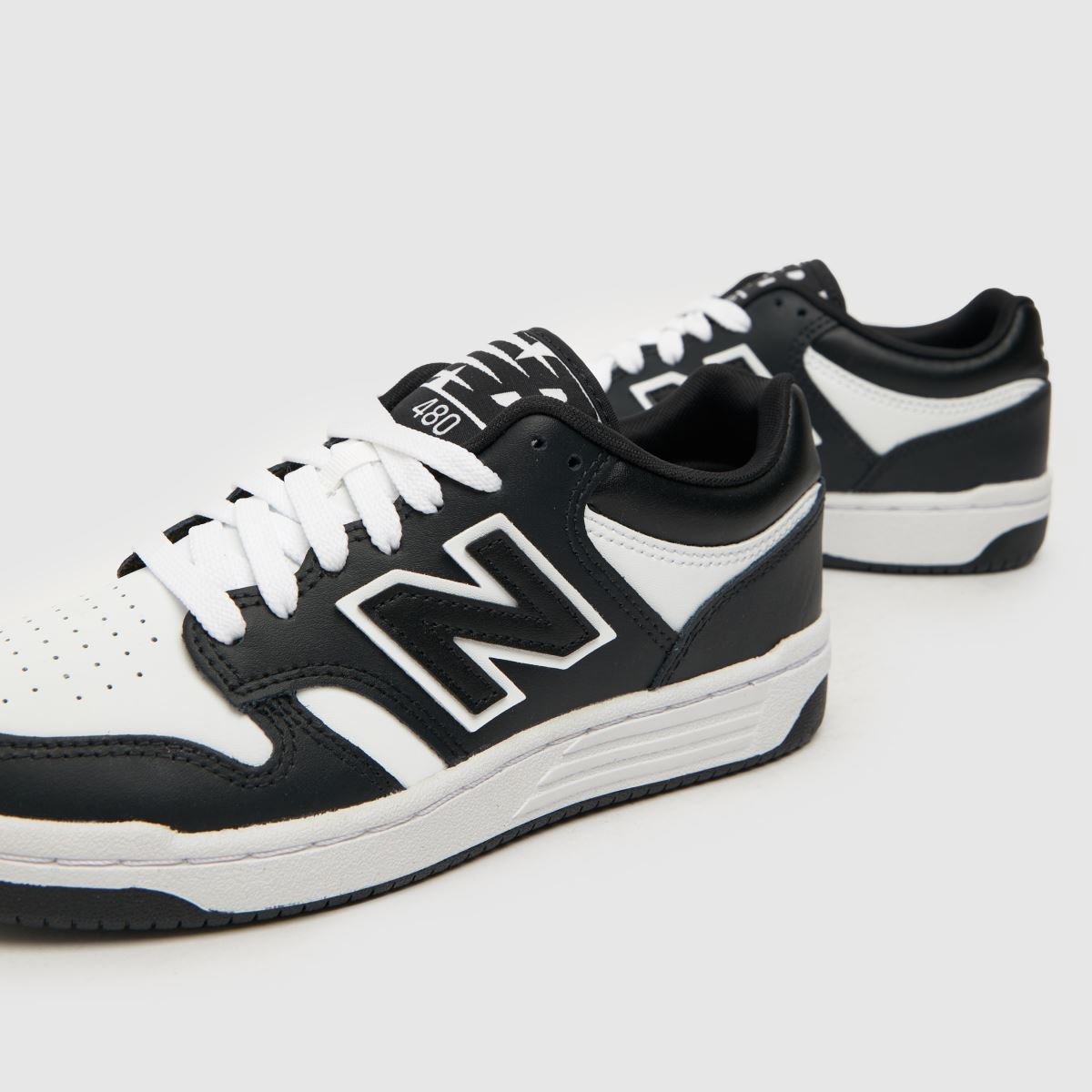 New Balance fekete-fehér 480 ifjúsági cipő