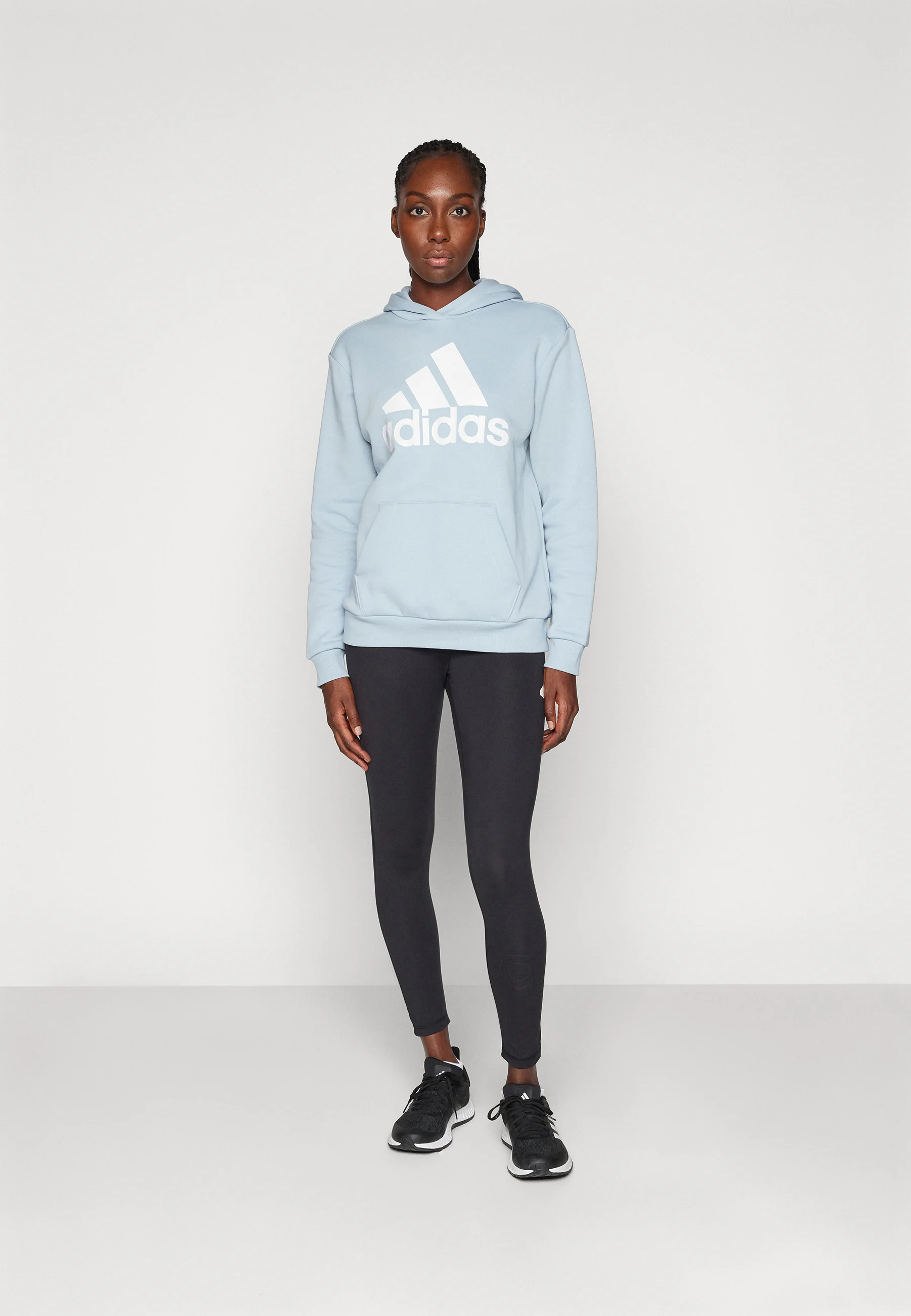 Sudadera con capucha adidas Sportswear Essentials Logo Boyfriend