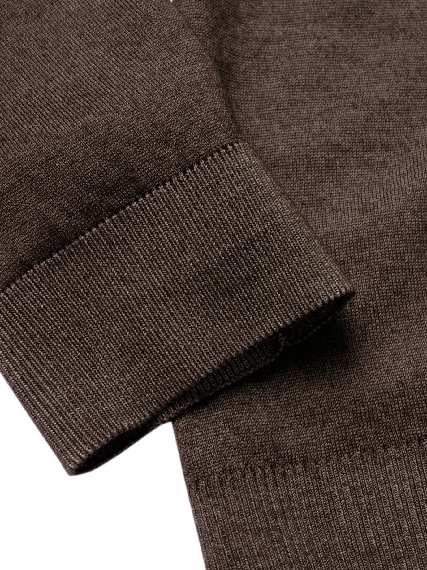 Bandbreite-Pullover