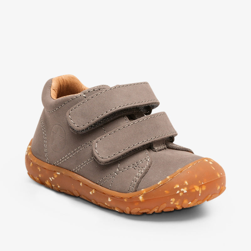 barefoot hale v cloudy grey - Grau