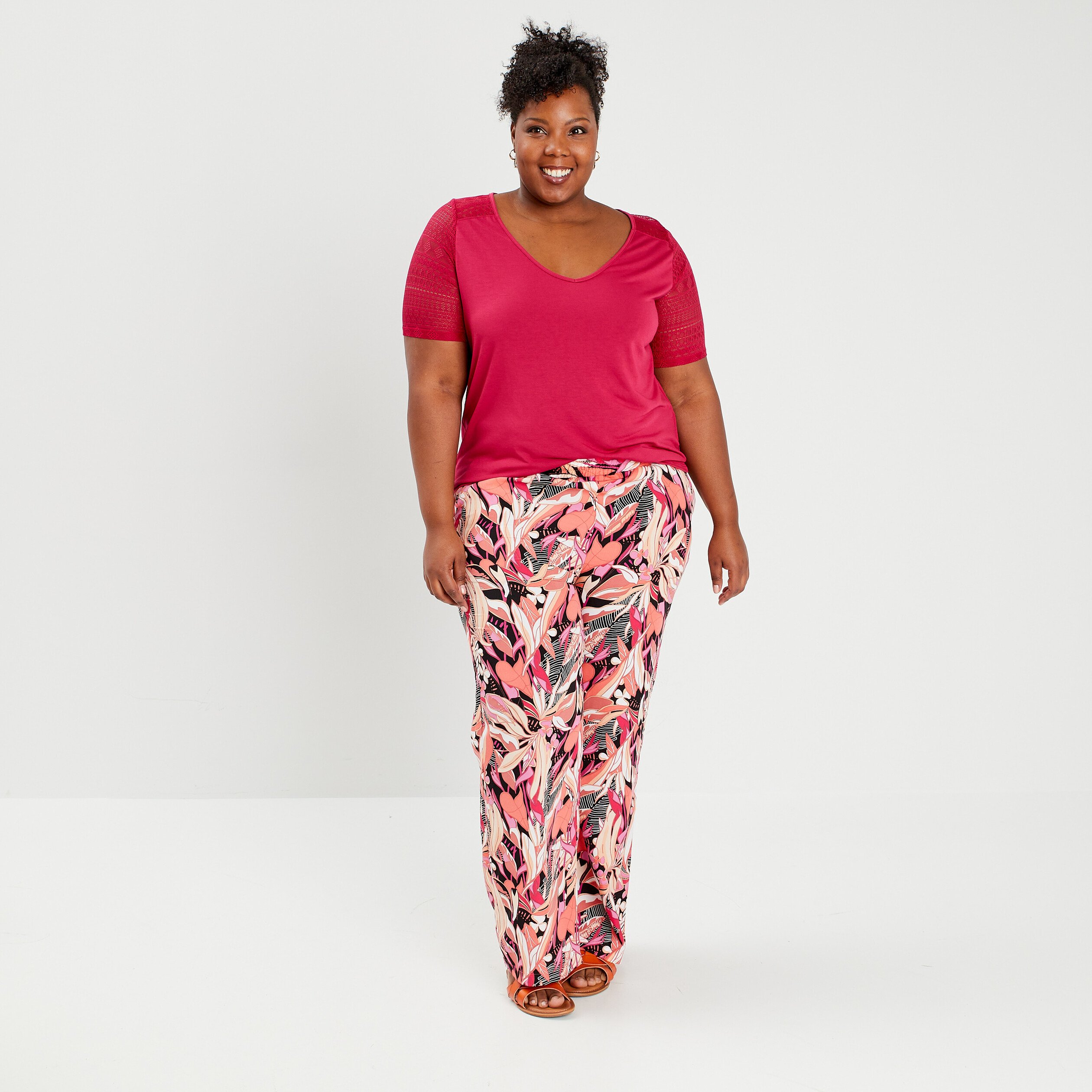 T-shirt manches courtes en dentelle rose framboise femme grande taille | La Halle