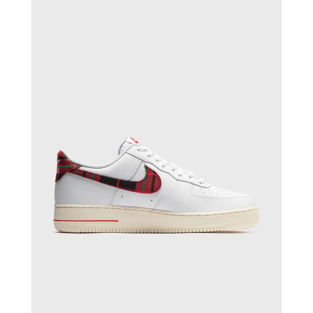 Nike Air Force 1 07 LV8 DV0789-100 / weiss