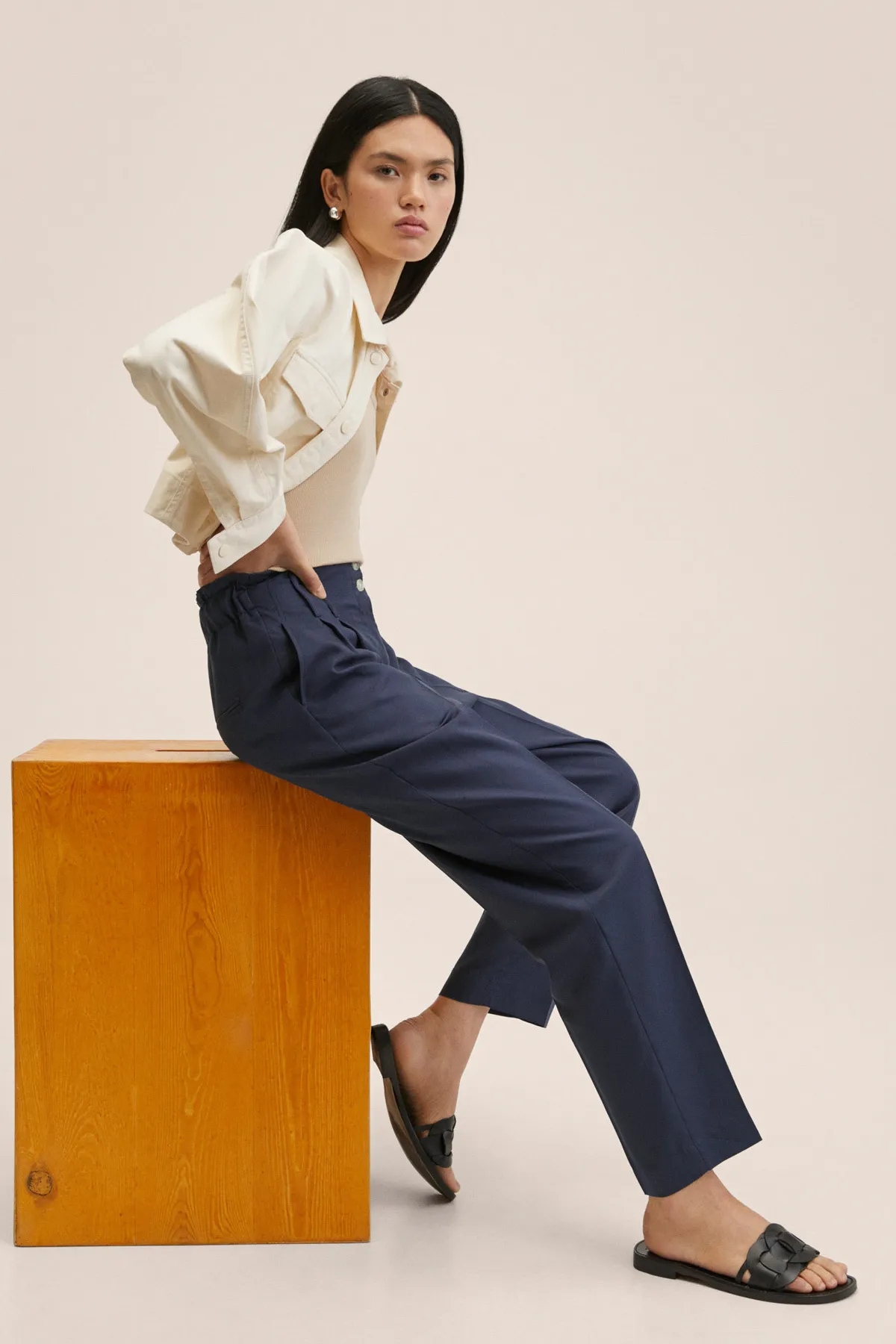 MANGO  Dunkelblaue Damenhose 27057115